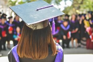tanulmányok befejezése, diplomaosztó
